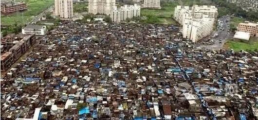 广州站 本地资讯 印度首富26层豪宅旁是贫民窟 天堂地狱一体鹤立鸡群